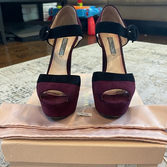 Prada Suede Heels - Picture 4 of 10